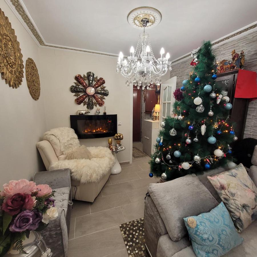 Shared Accommodation A Room With A View Of The Garden Seville Ngoại thất bức ảnh