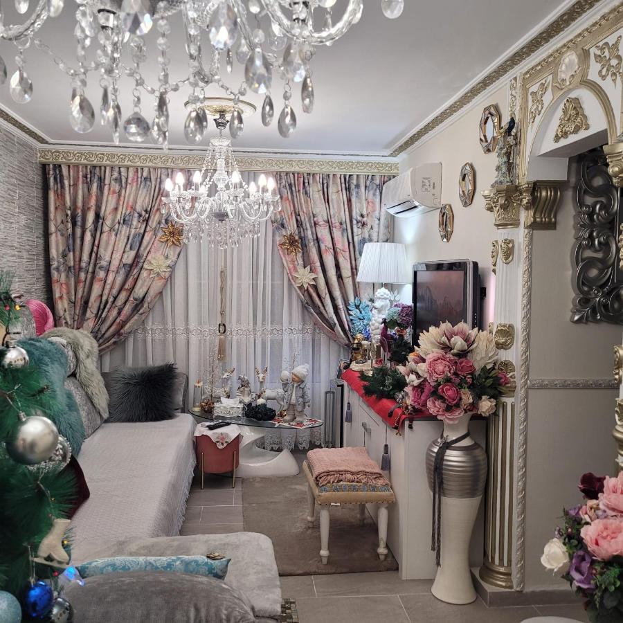 Shared Accommodation A Room With A View Of The Garden Seville Ngoại thất bức ảnh